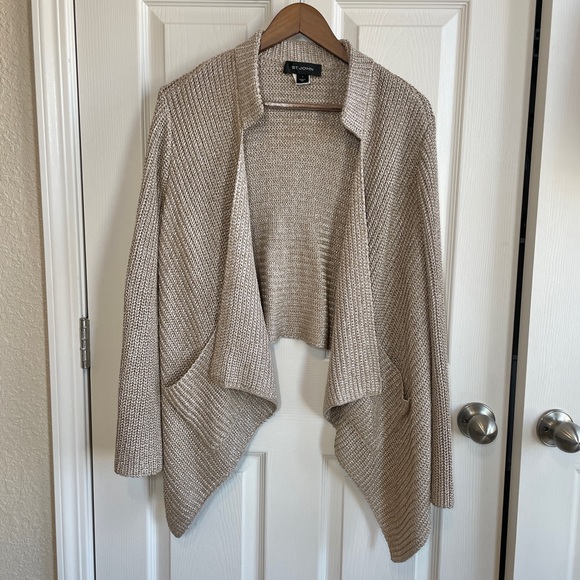 St. John Sweaters - St John Open Knit Swing Hi Lo Gold Shrug Sweater Cardigan Women’s Size Large